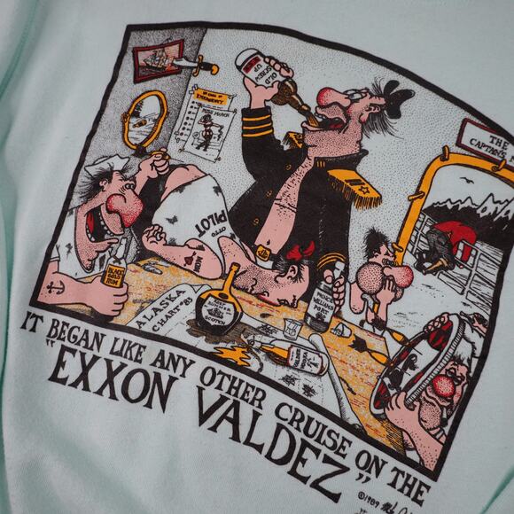 True Vintage Exxon Valdez Oil Spill Drunk Pirates Graphic Sweatshirt - Picture 4 of 12